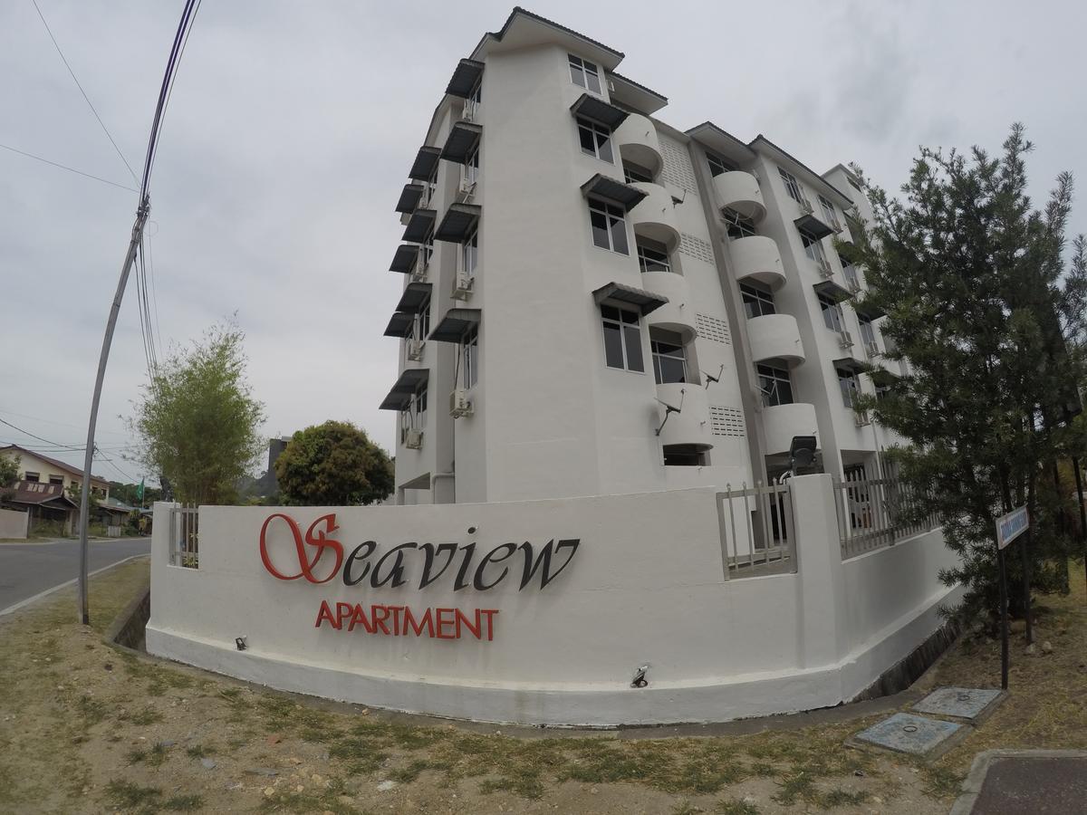 Seaview Apartment Kuah Exterior photo