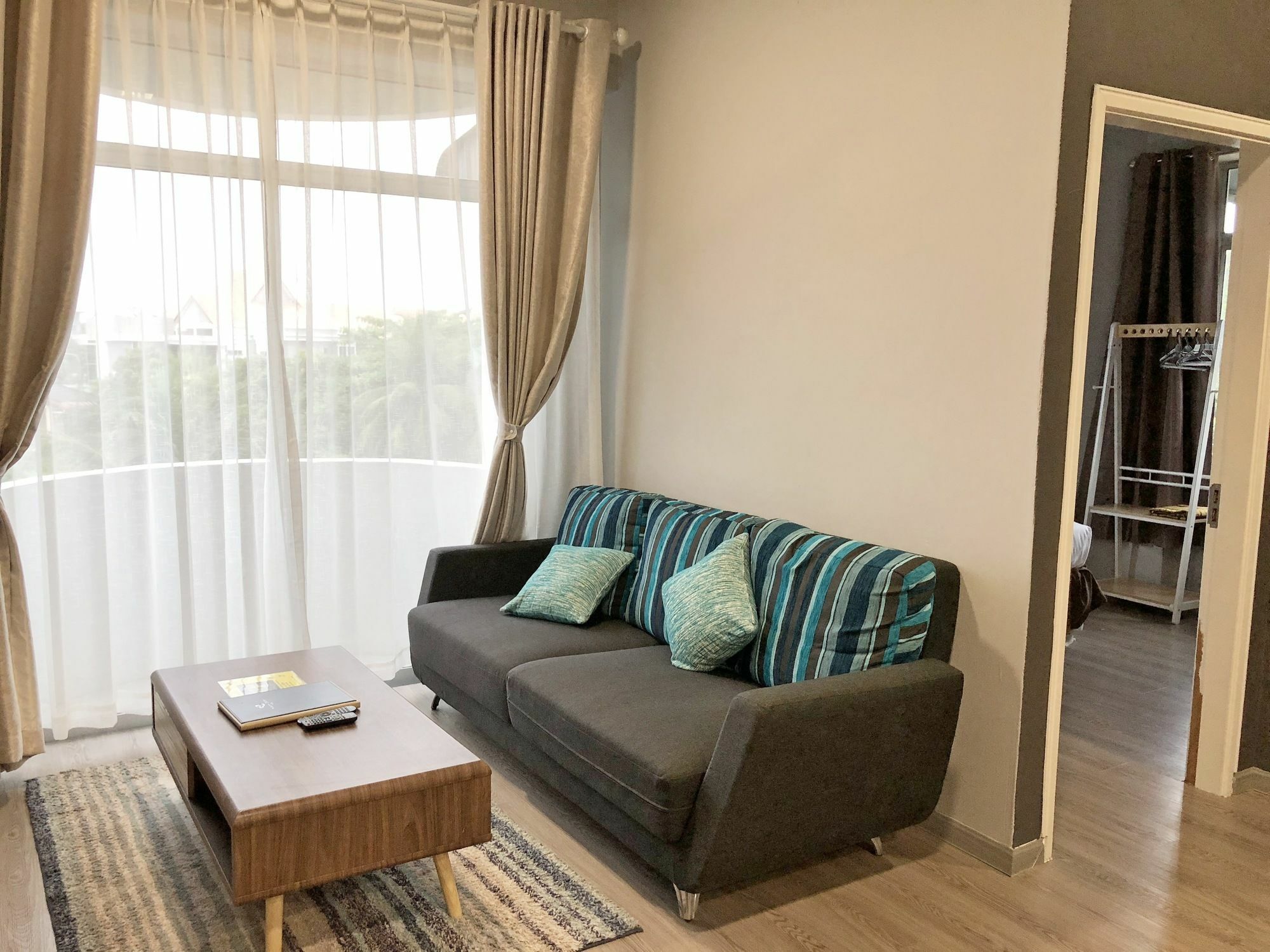 Seaview Apartment Kuah Exterior photo